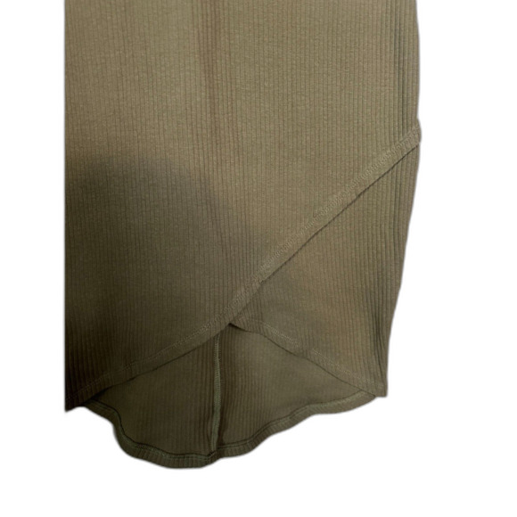 Express Green Ribbed Midi Dress Women’s Size S Short Sleeve with Front V Hem - Picture 3 of 6